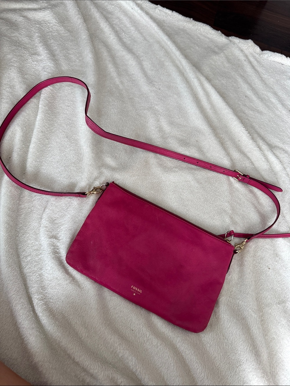Fossil Genuine Leather Crossbody Bag in Magenta with Gold Hardware